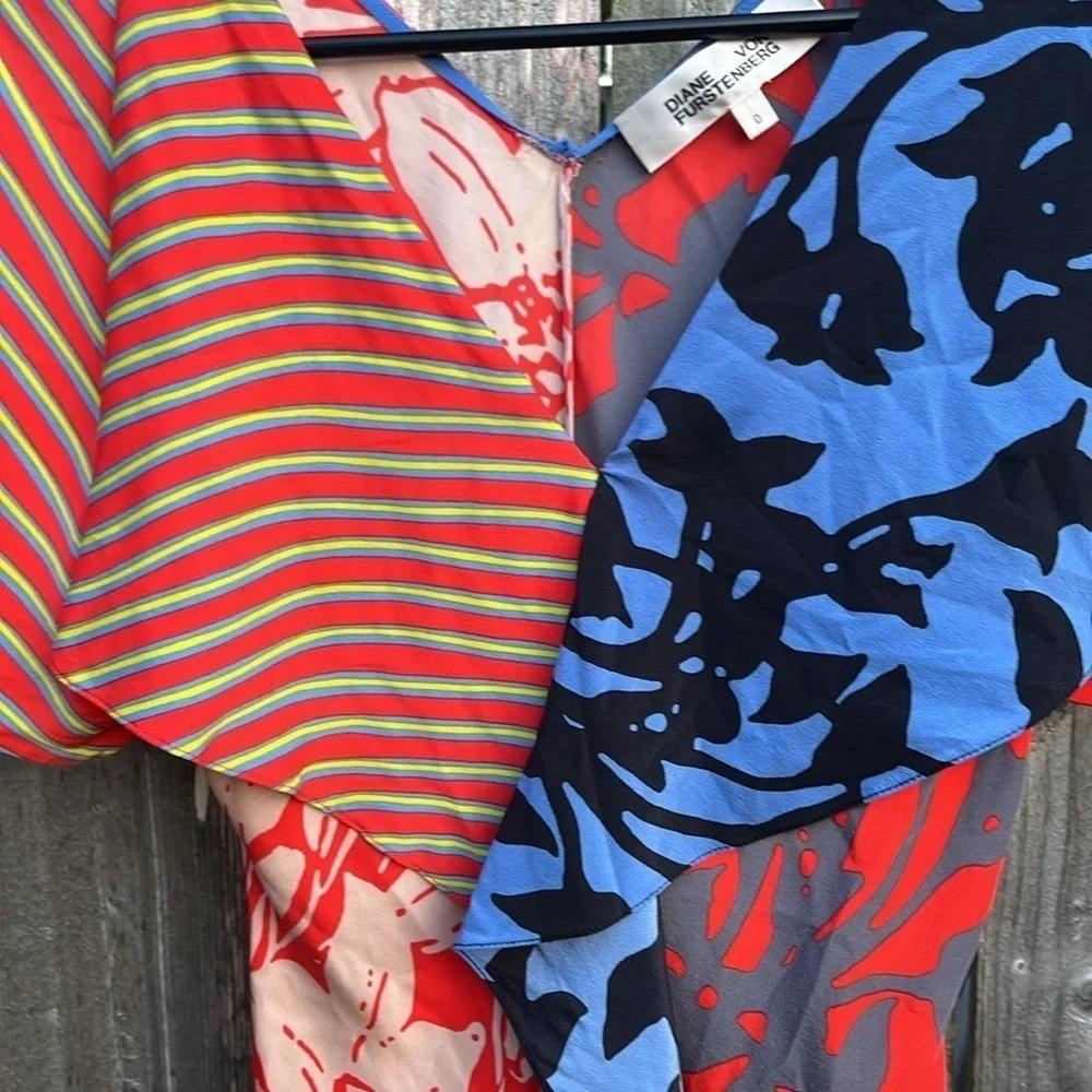 EUC Diane Von Furstenberg Silk Multi Pattern Ruffle Front Dress Sz XS Rtl. $528